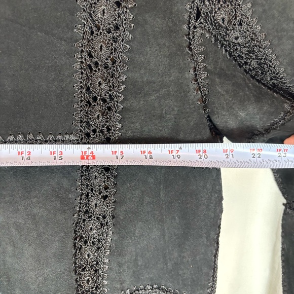 Scully Vintage Suede / Crocheted Black Patchwork Button Dn Boho Cardigan Jacket - Picture 11 of 13
